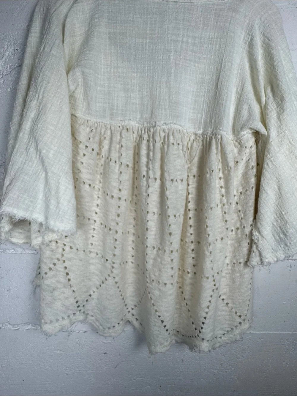 Free People Summer Lovin Top Blouse Linen Blend Frayed Trim M Raw Hem Distressed